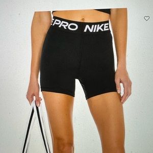Nike 365 5” Shorts